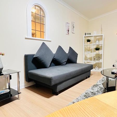 Peaceful 2 Bedroom Flat With Free Parking 에든버러 외부 사진