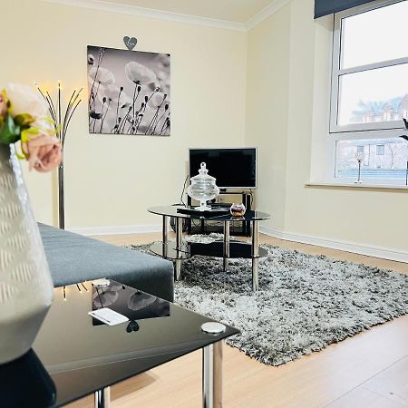 Peaceful 2 Bedroom Flat With Free Parking 에든버러 외부 사진