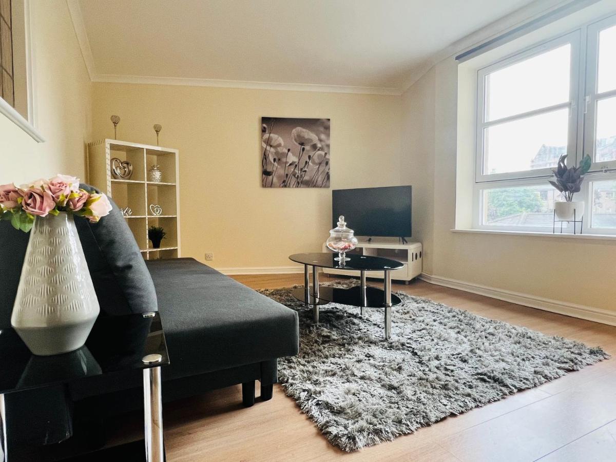 Peaceful 2 Bedroom Flat With Free Parking 에든버러 외부 사진