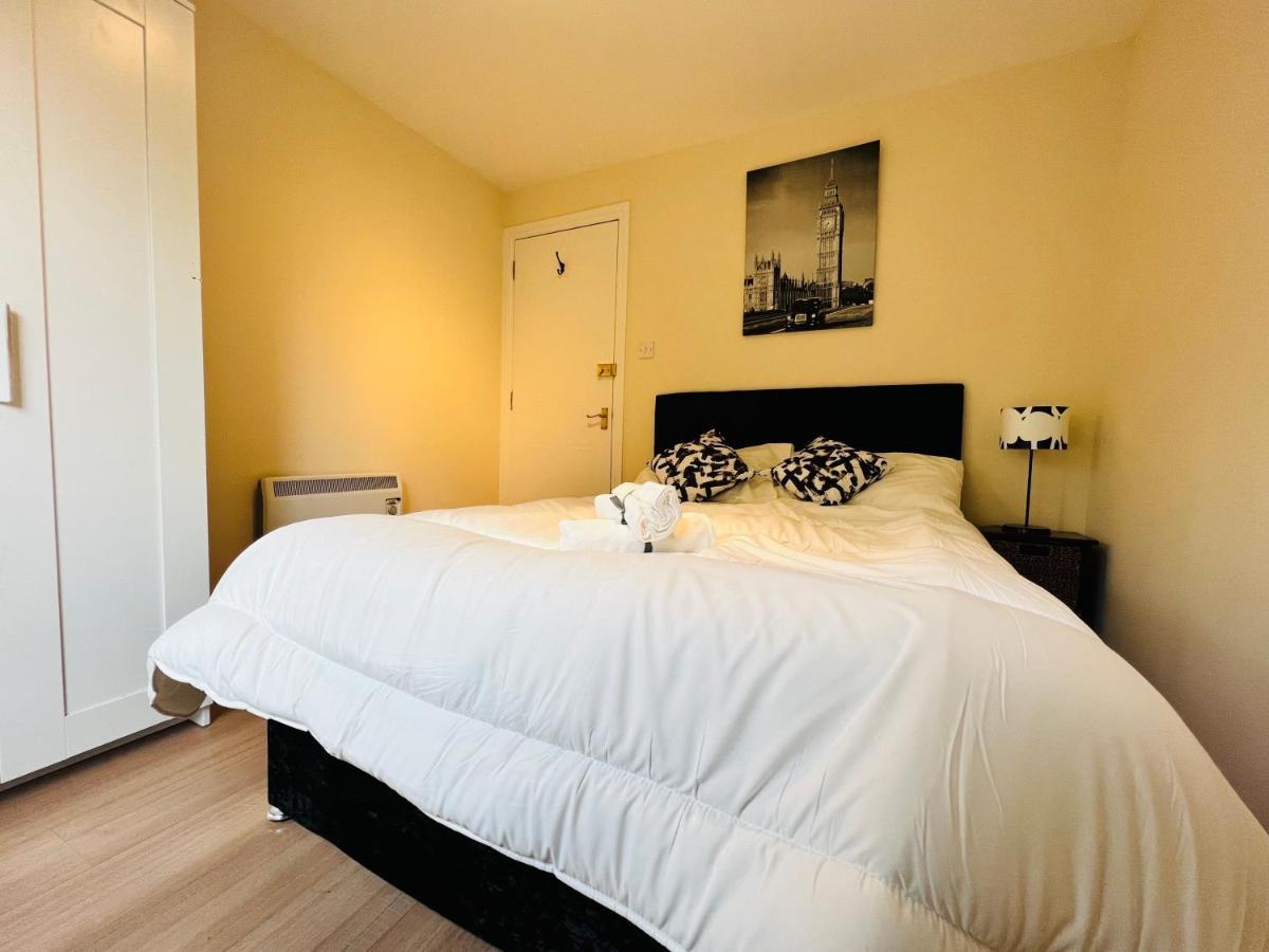Peaceful 2 Bedroom Flat With Free Parking 에든버러 외부 사진