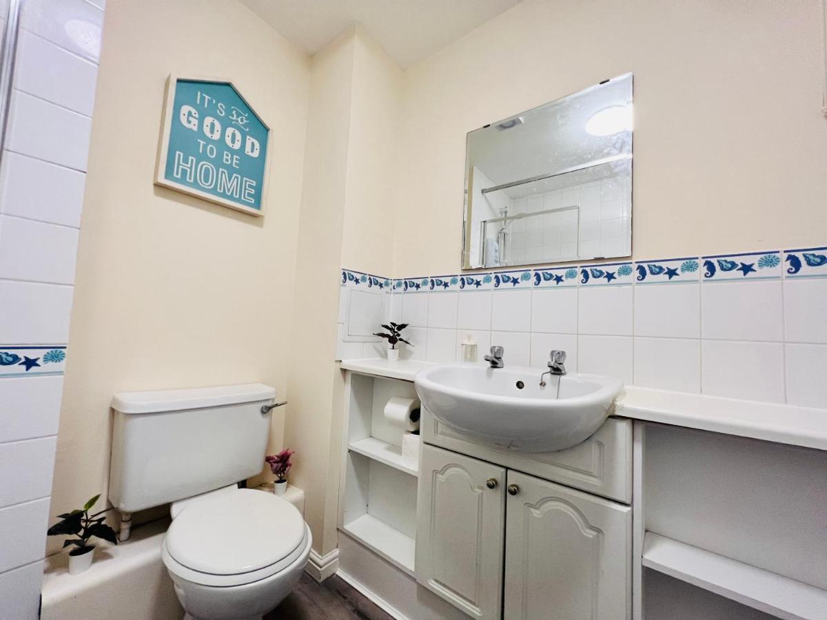 Peaceful 2 Bedroom Flat With Free Parking 에든버러 외부 사진