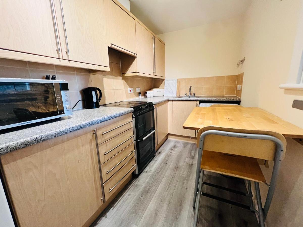 Peaceful 2 Bedroom Flat With Free Parking 에든버러 외부 사진