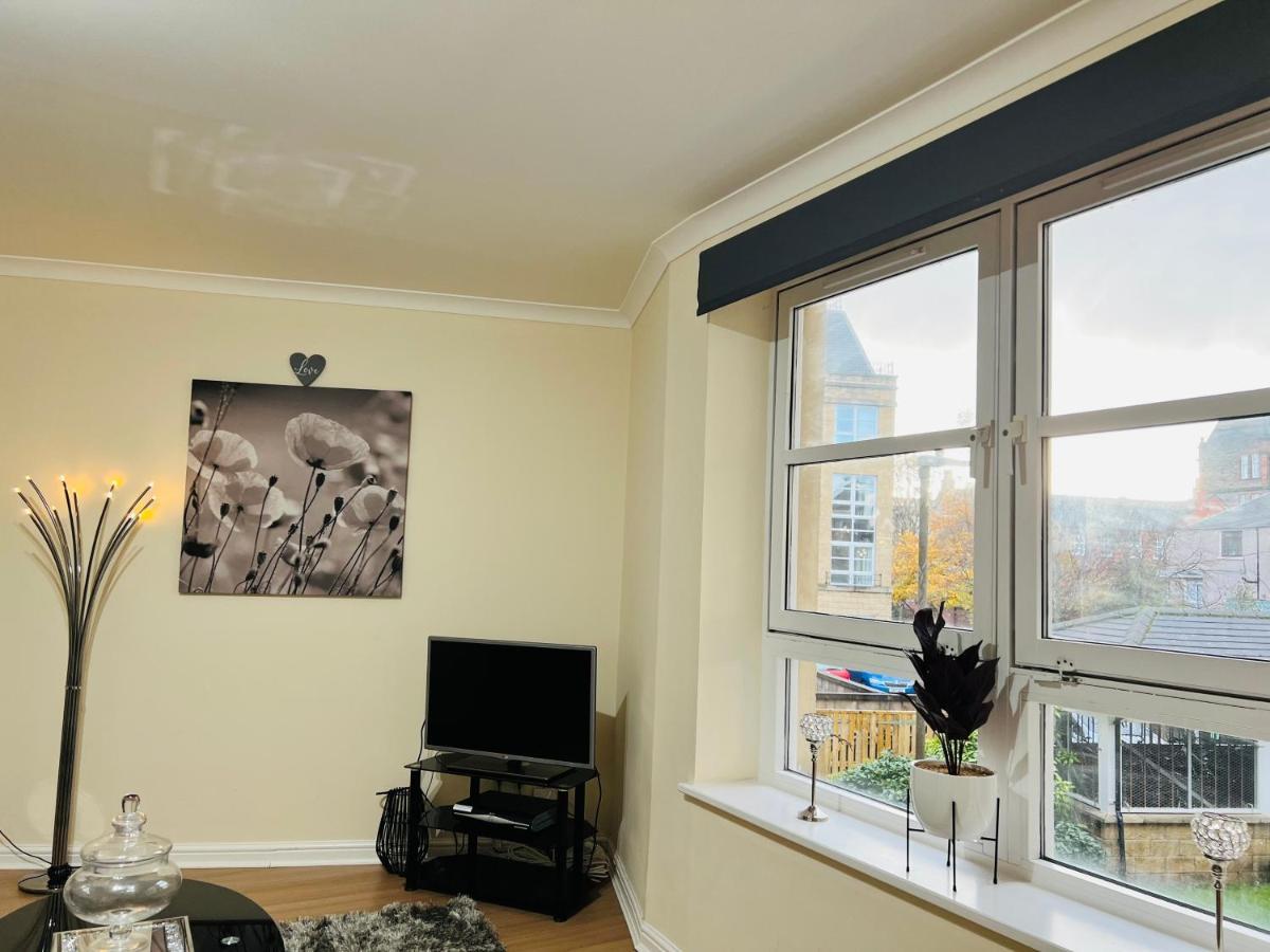 Peaceful 2 Bedroom Flat With Free Parking 에든버러 외부 사진